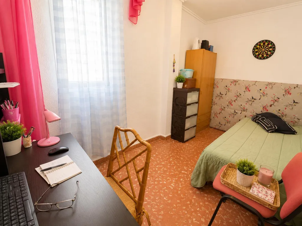 Camere da letto - Bright Apartment with Garden Views near Monastery
