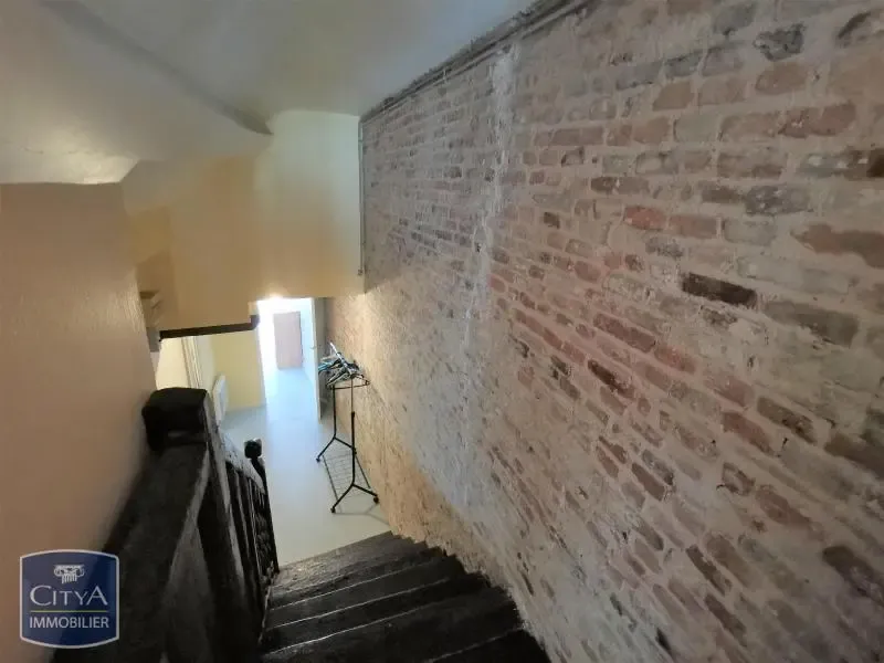 Toad - Rustic Apartment in Laon City Centre