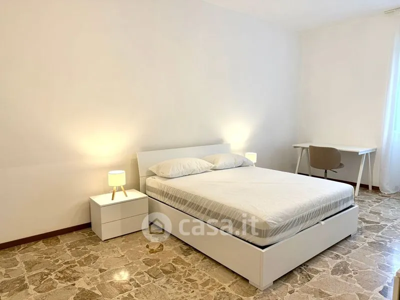 Chambres - Bilocale with University Proximity in Bergamo