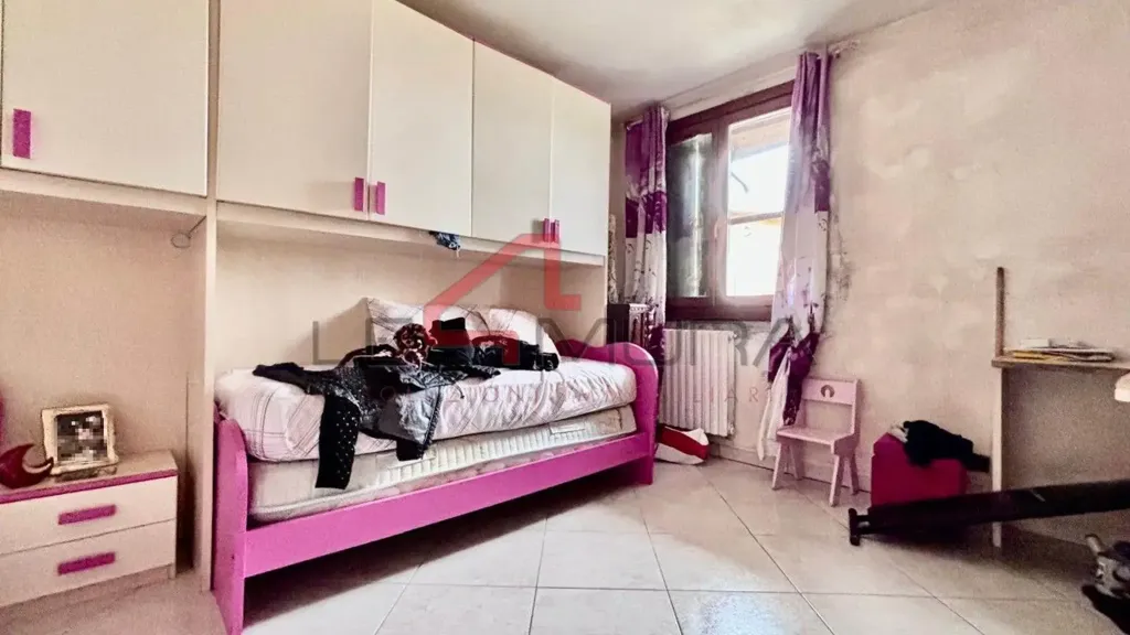 Appartement 3 pièces à IT