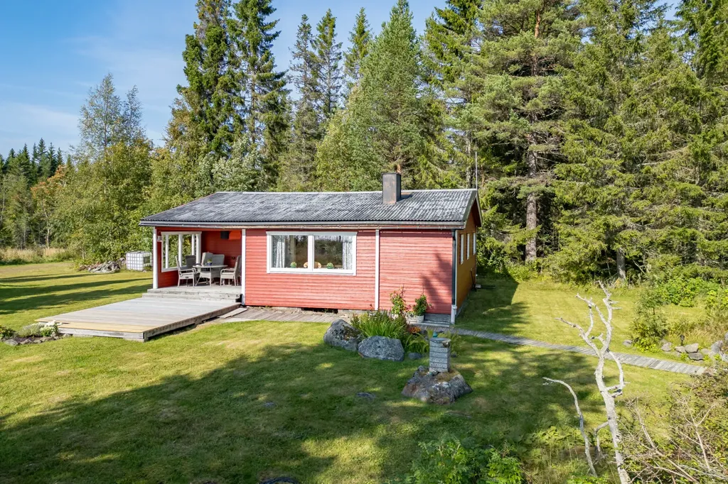 Välivaade - Charming Holiday Home with Open Plan in Näs