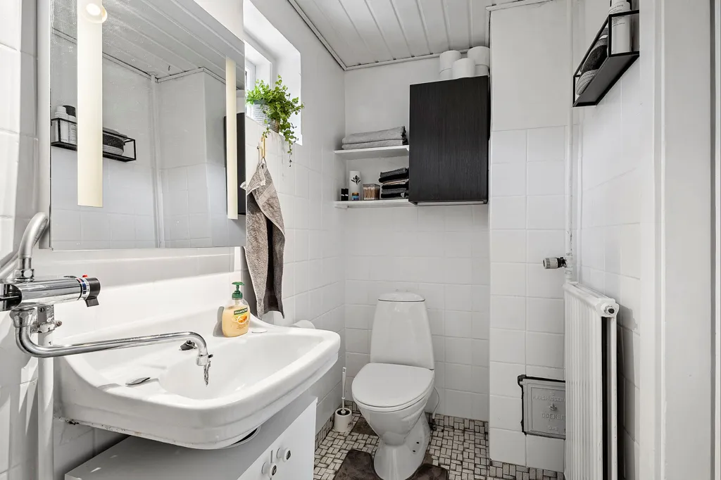 Salles de bain - Villa with Garden View in Birkende