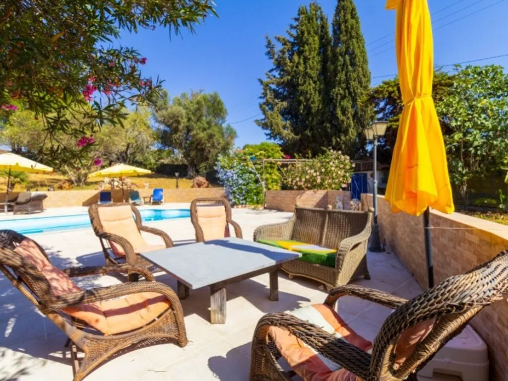 Piscine - Luxury Villa with Pool in Alcantarilha