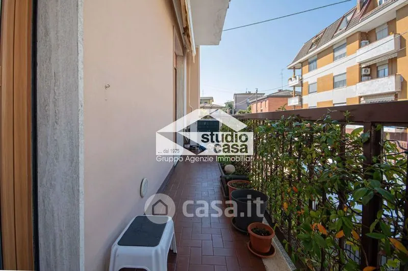 Balcon - Modernised Apartment with Balcony in Spino d'Adda