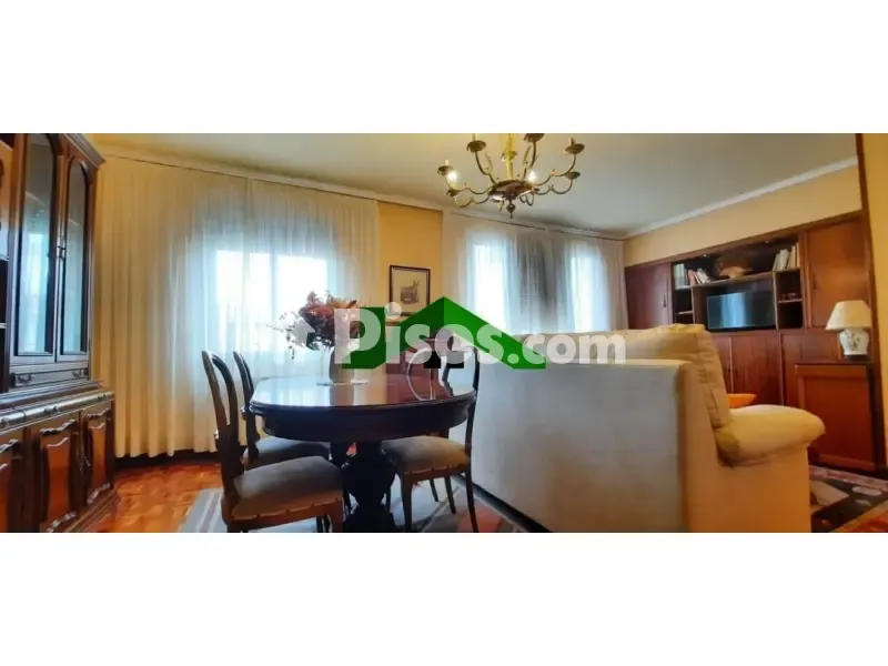 Sala da pranzo - Student Flat with Balcony in Deusto