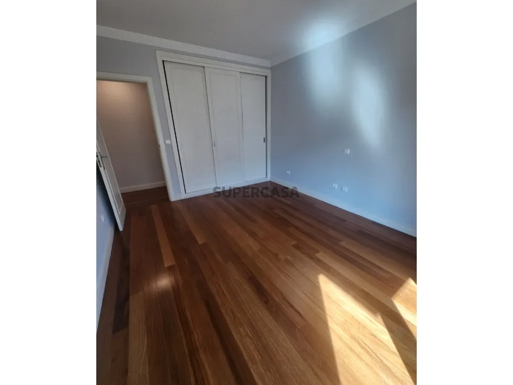 Chambres - Apartment with Garage near Lordelo do Ouro