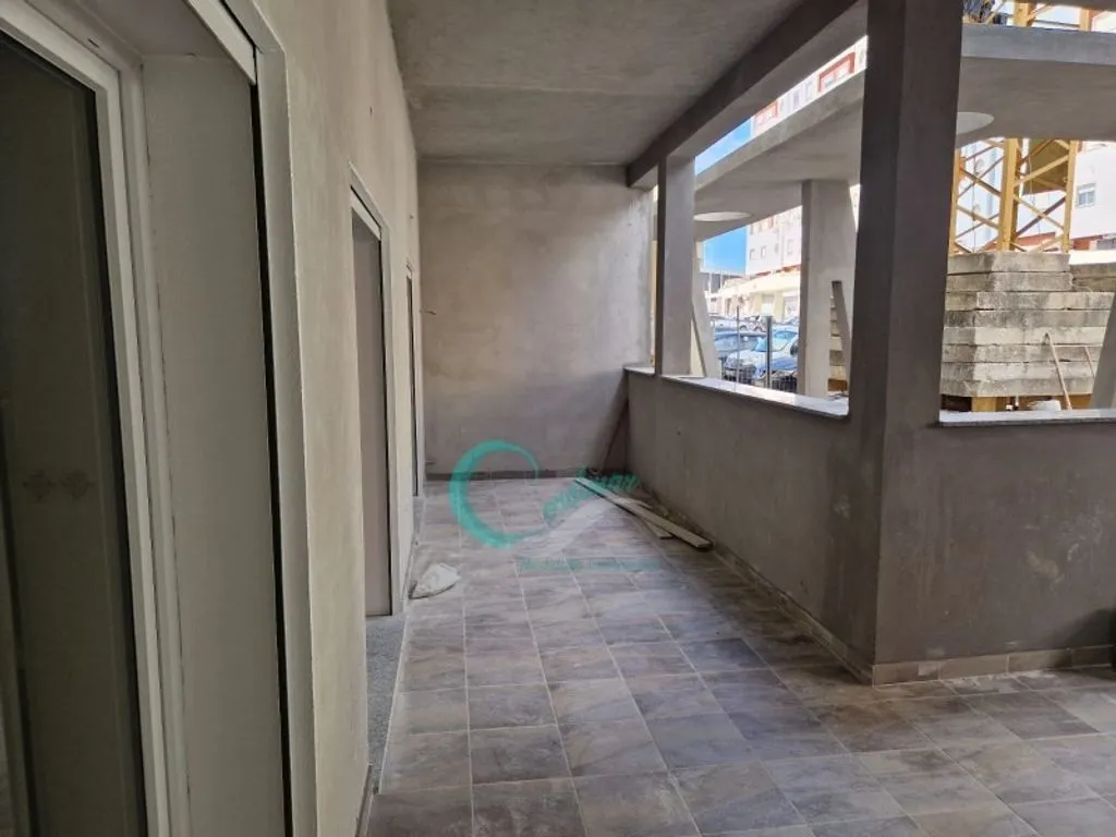Esik - Luxury Flat with Balcony in Corroios