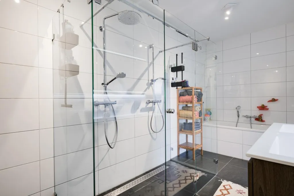 Salles de bain - Luxury Waterfront Apartment in Doetinchem