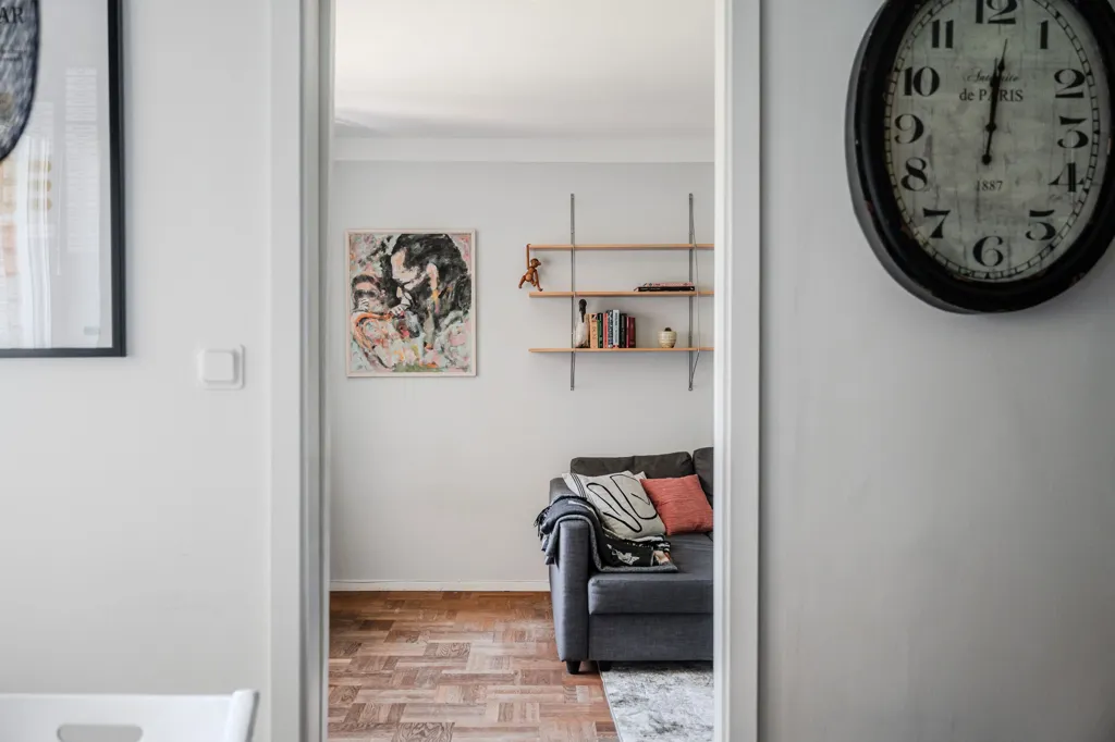 Soggiorno - Charming Through-Flat with South-West Balcony in Luthagen