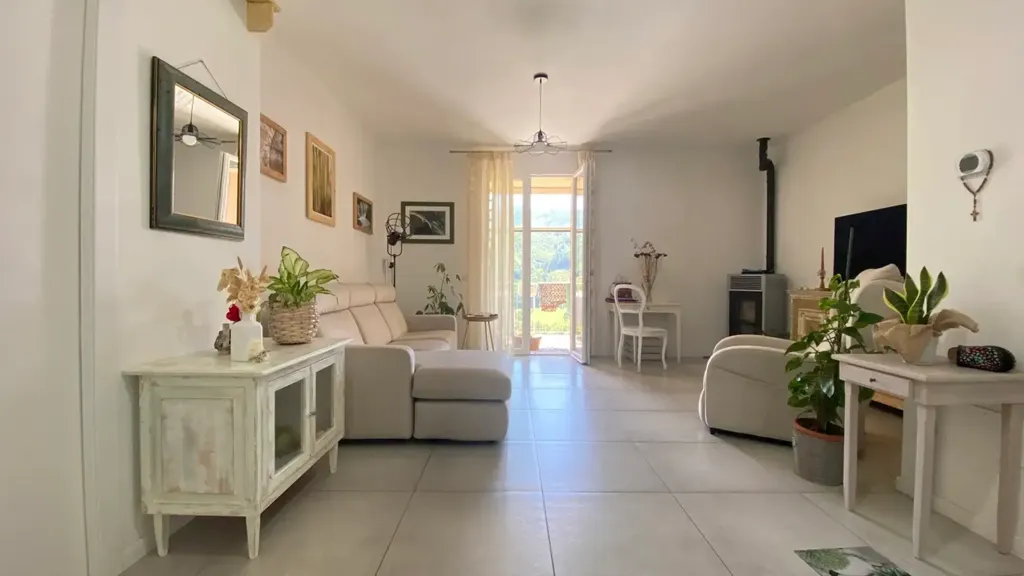 Elutuba - Panoramic Apartment with Terraces in Vernio