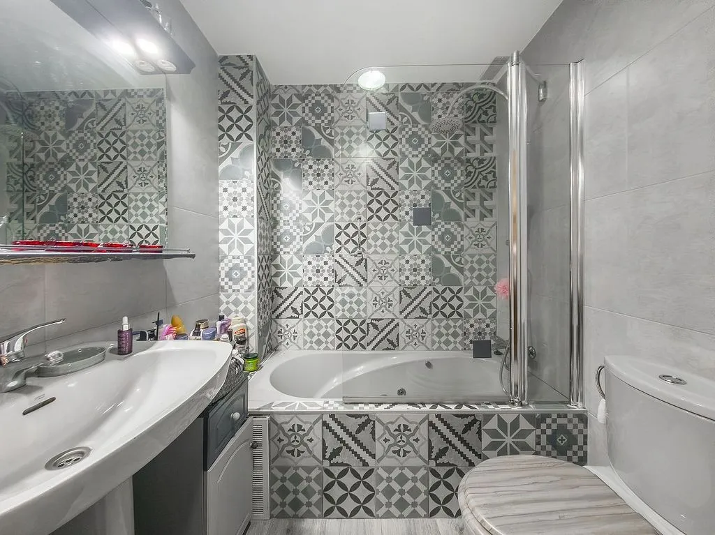 Salles de bain - Adosado with Pool in Historic Quarter