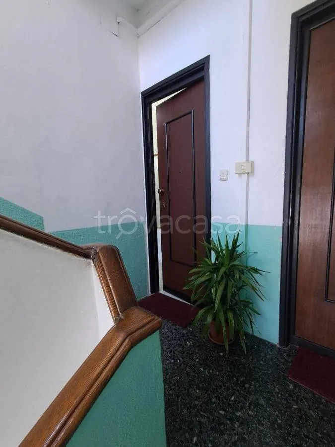 hallway_entrance