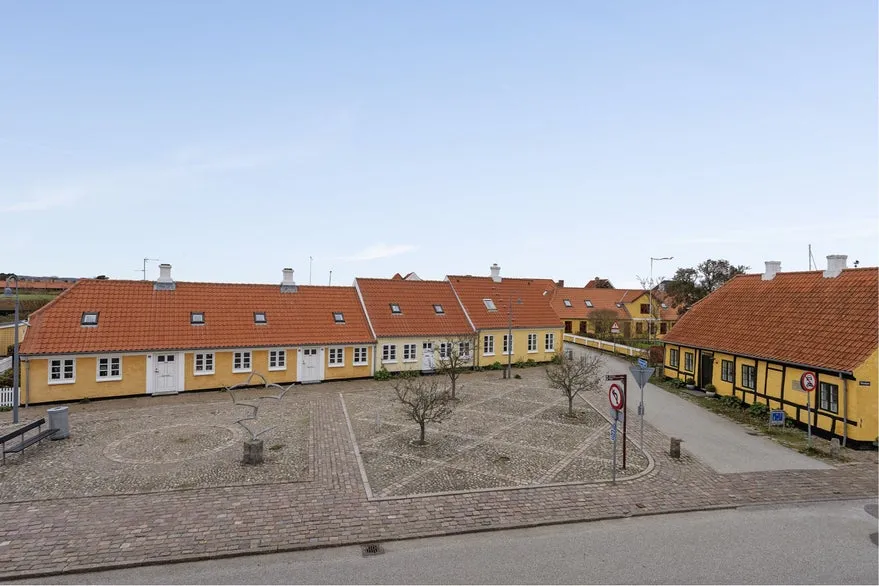 Esterno - Mixed-Use Property with Shops in Sæby