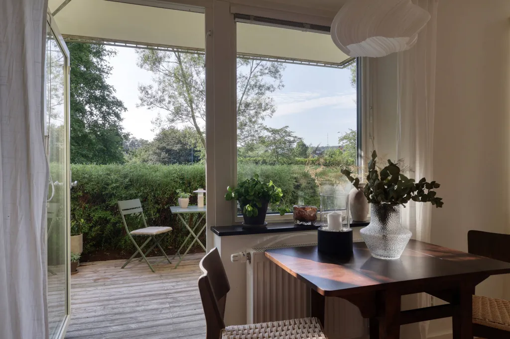 Dining Room - Apartment with West-Facing Terrace in Göteborg