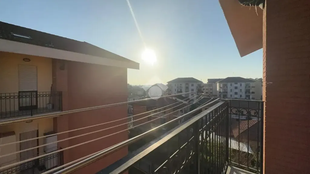 Balcon - Spacious Apartment with Balcony in Carmagnola