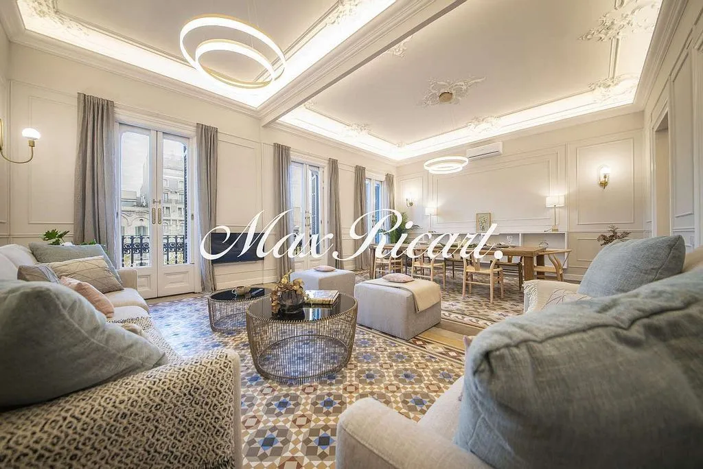 Soggiorno - Furnished Apartment with Balcony in La Dreta de l'Eixample