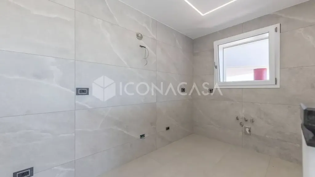 Salles de bain - Luxury Apartment with Terrace in Guidonia Montecelio