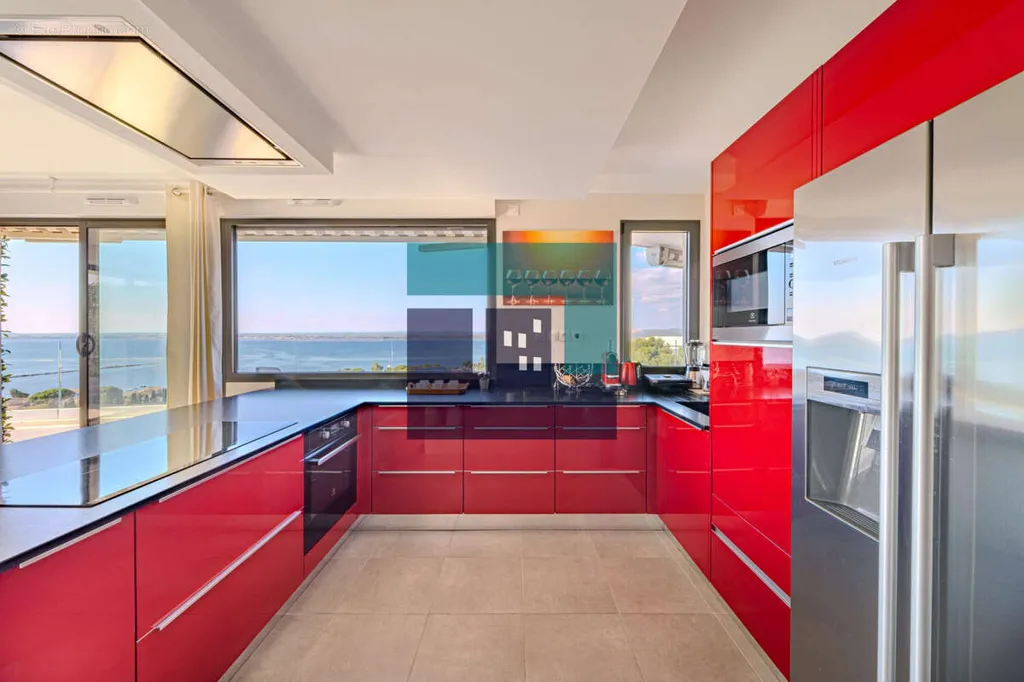Köök - Modern Apartment with Sea View in Sète