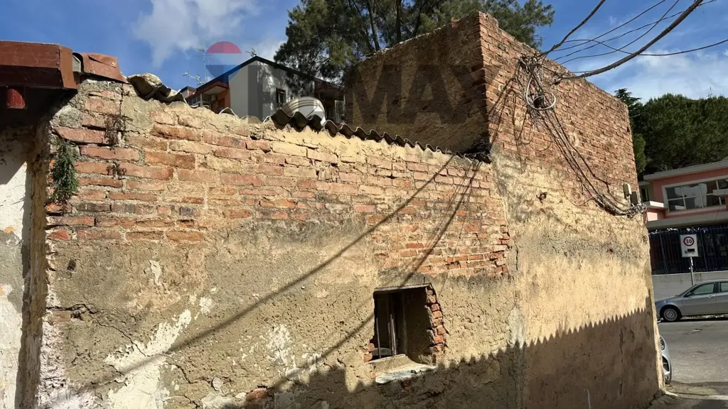 Välivaade - Rustic Plot for Independent House in Messina
