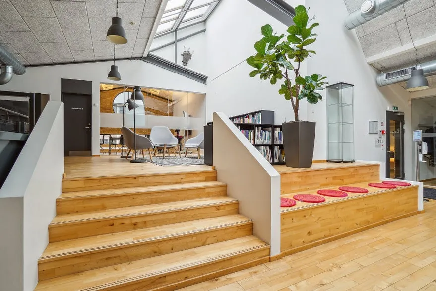 Elutuba - Open-Plan Office with Modern Facilities in Odense