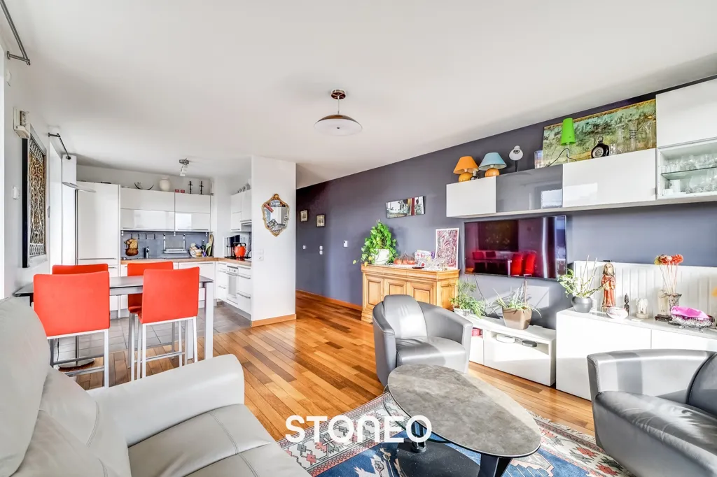 Séjour - Appartement 3 Pièces avec Terrasse à Paris 19