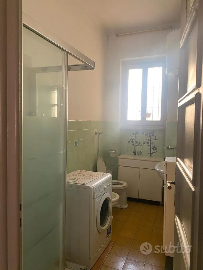 Single Room with Balcony in Crocetta