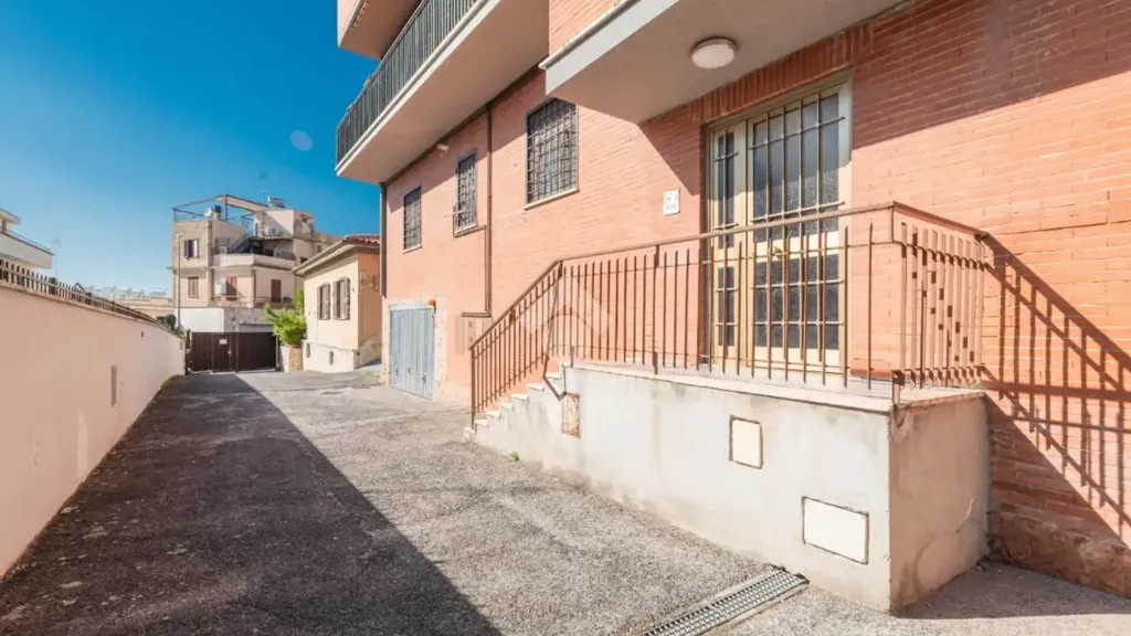 Välivaade - Ground Floor Apartment with Garden in Rome