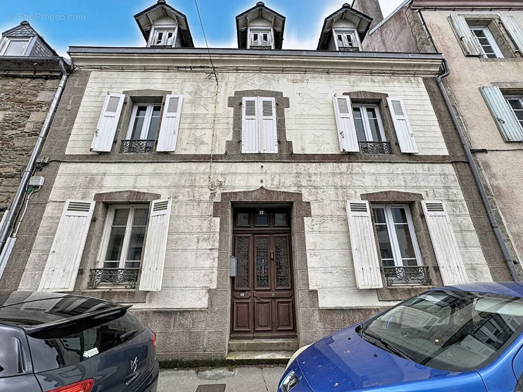 Extérieur - Maison de Maître à Rénover en Centre-ville de Lesneven