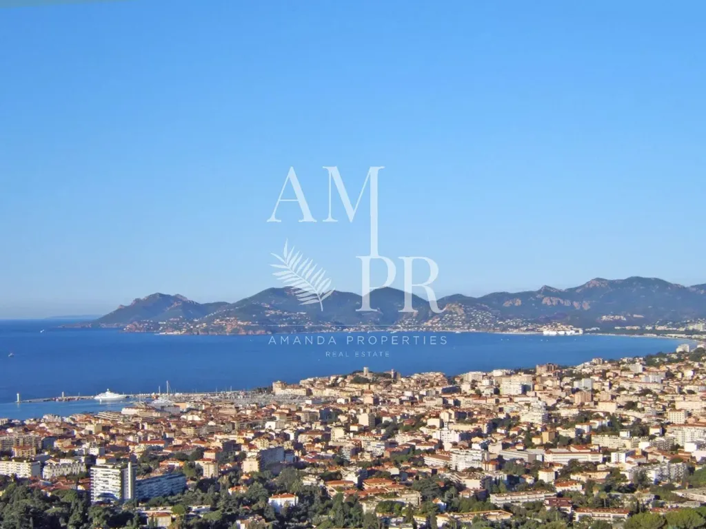 Villa with Sea View in Cannes