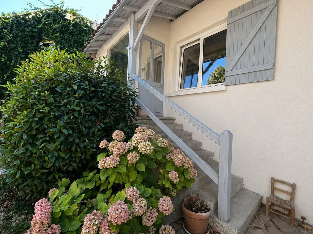 Extérieur - Maison de Charme avec Piscine à Limonest