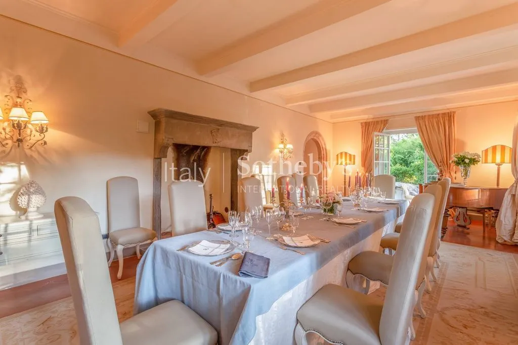 Söögituba - Historic Villa with Private Chapel in Montecatini Terme