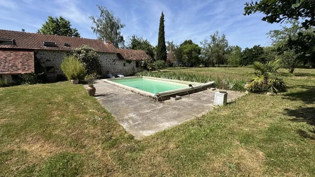 Bassein - Charming Domain with Pool near Autry Isards