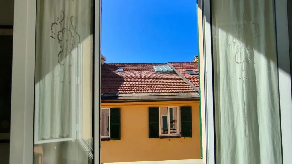 Rõdu - Trilocale with Historic View in Chiavari