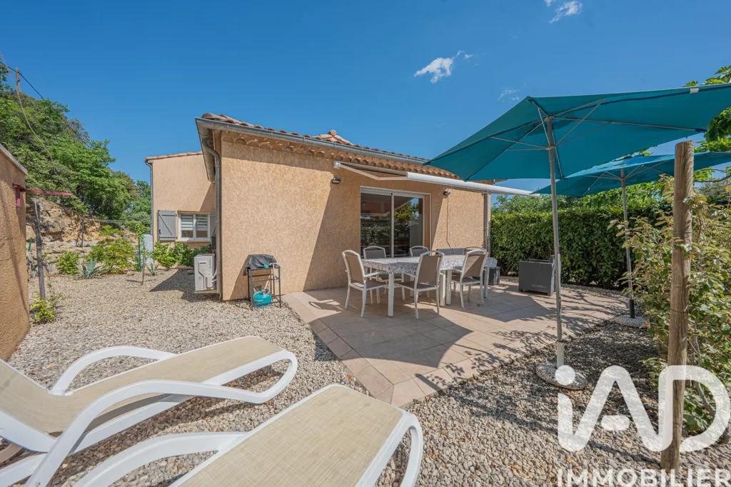 Terrasse - Ensemble Immobilier avec Vue à Lagorce
