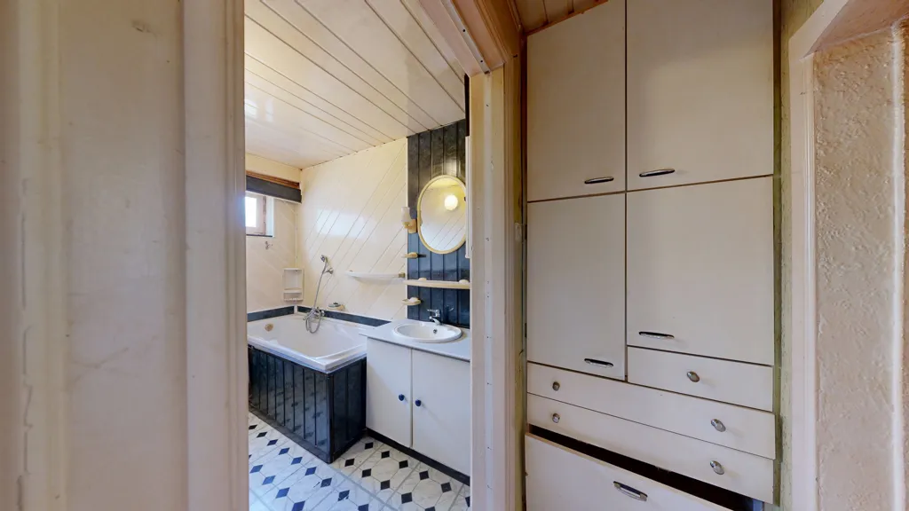 Bagni - House in Andenne, Rue Joseph Quevit