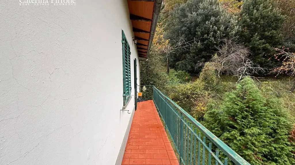 Rõdu - Terraced House with Garden in Reggello