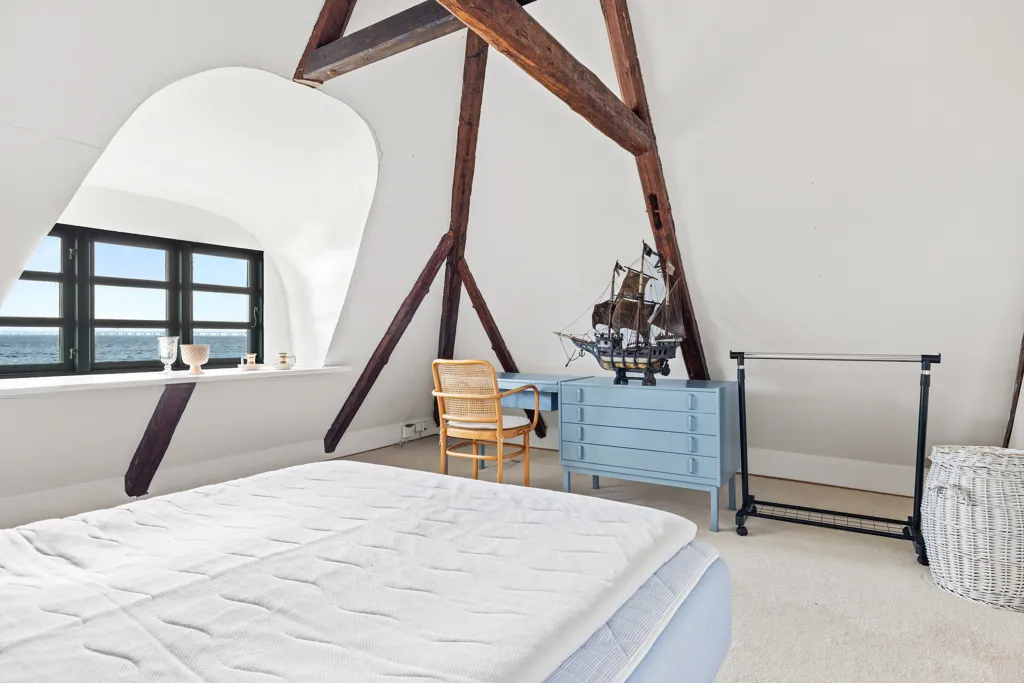 Chambres - Historic Timber-Frame House with Water View in Nyborg