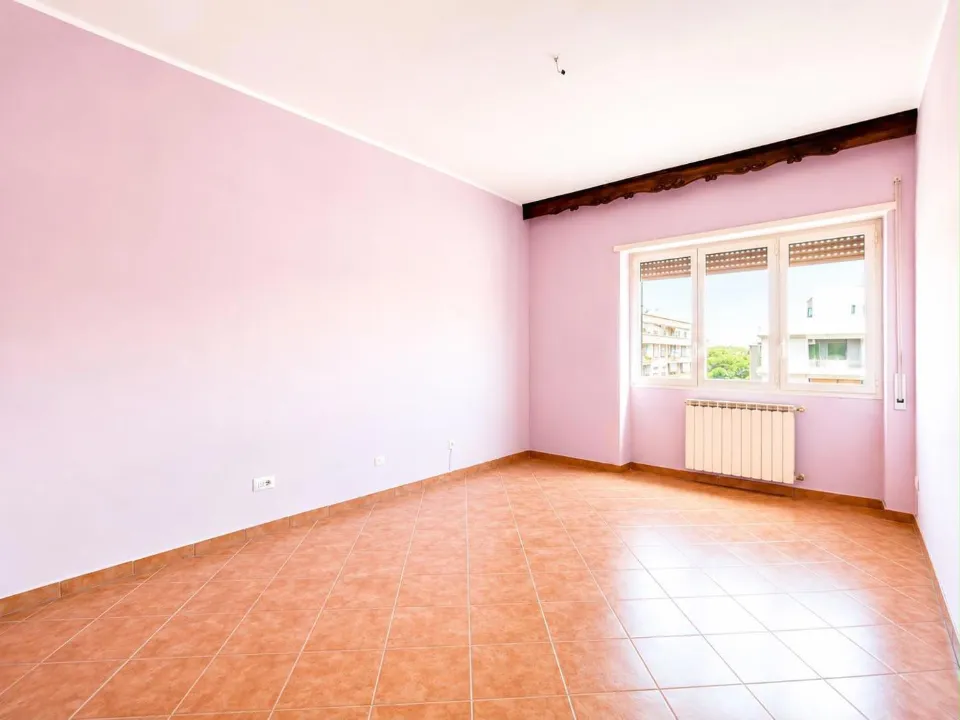 Pièces - Spacious Apartment with Open View in Rome