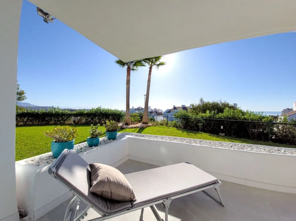 Terrass - Luxury Apartment with Pool in Mijas, Andalusia