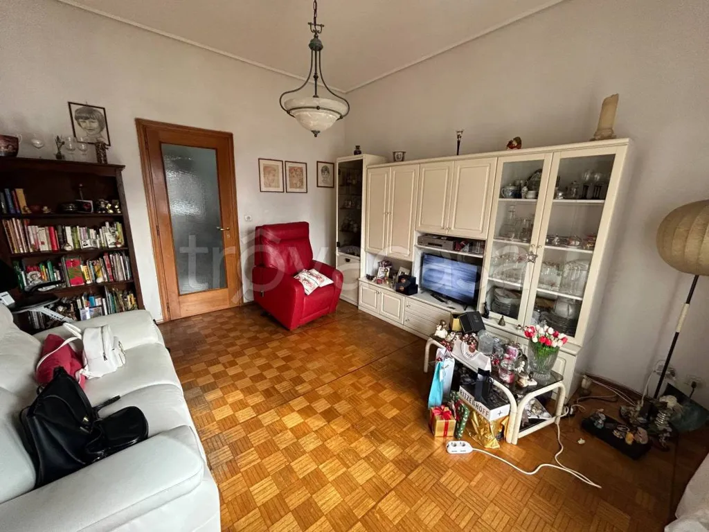 Elutuba - Quadruplex with Balcony in Cuneo