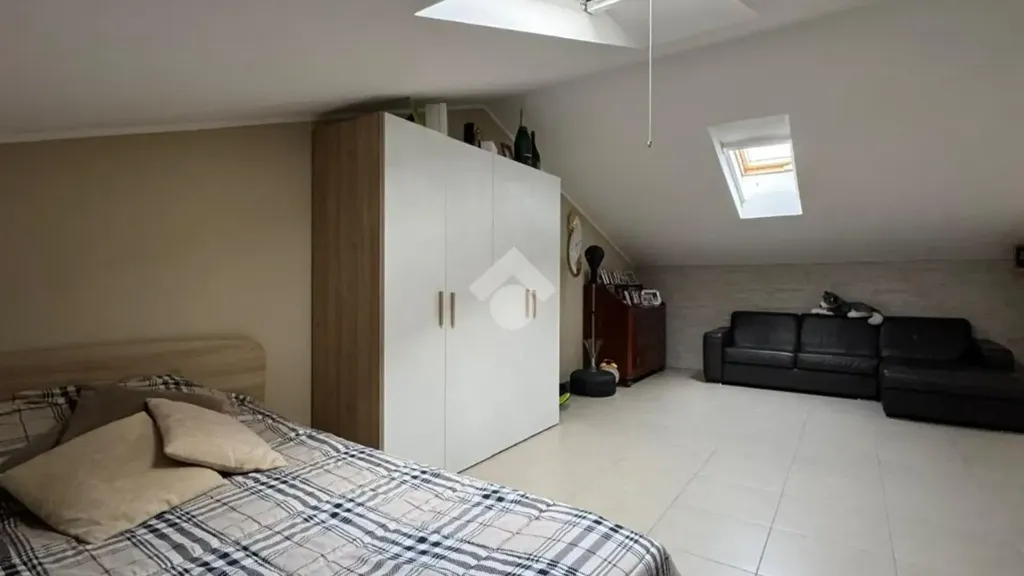 Magamistoad - 5-Bedroom Apartment with Terrace in Rivalta di Torino