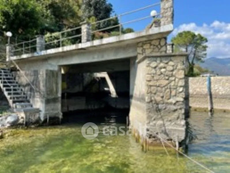 Aed - Villa with Lake Access in Monte Isola