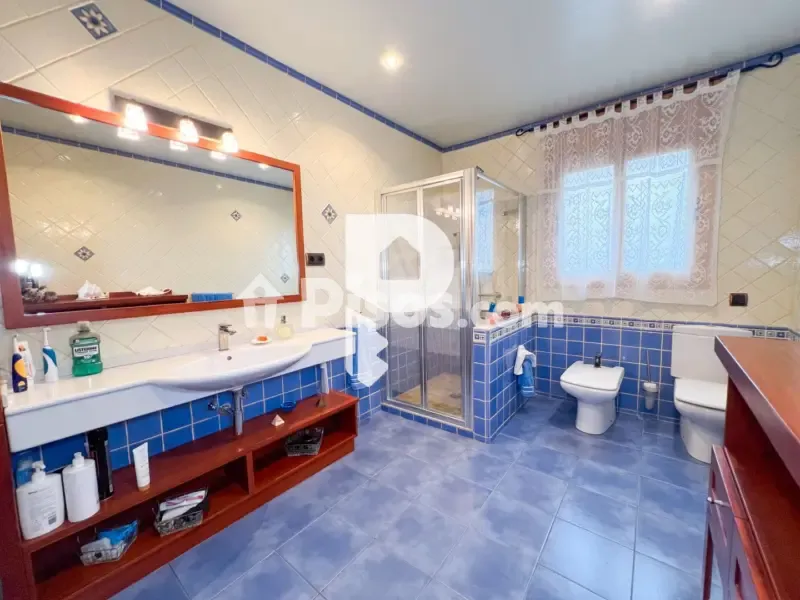 Salles de bain - Chalet with Jacuzzi in Vallirana