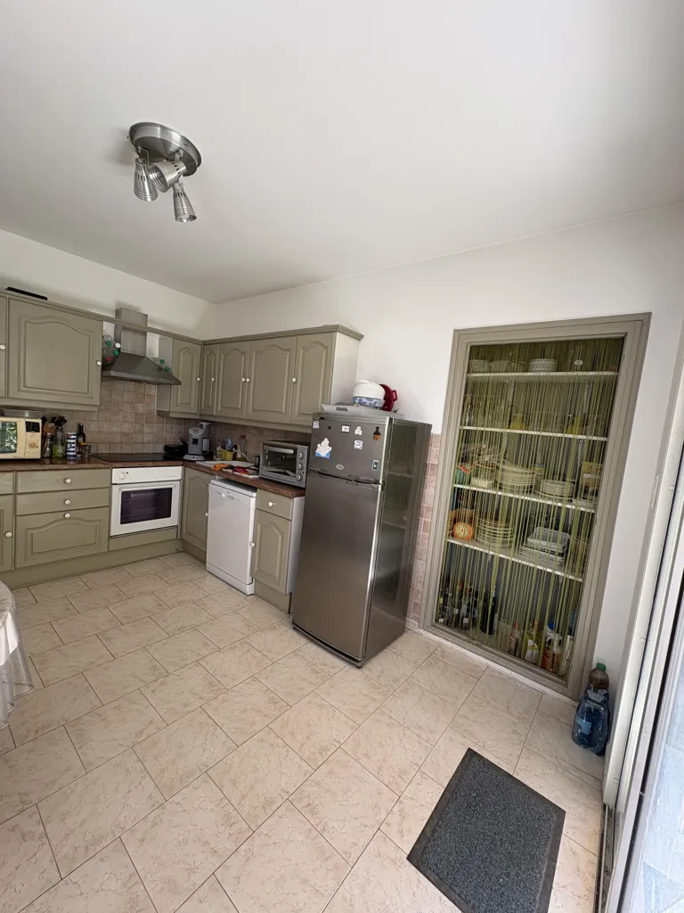 Köök - Quiet House with Pool Potential near Ceyreste Centre