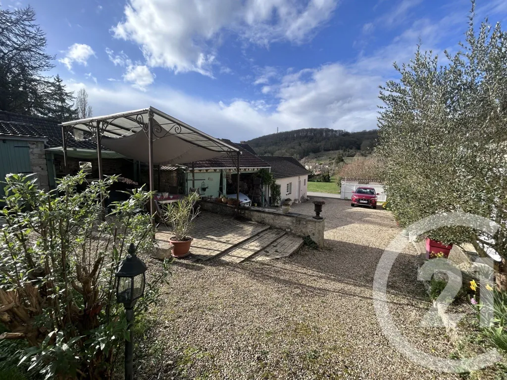 Terrass - Charming Longère with Panoramic Views near Vernon