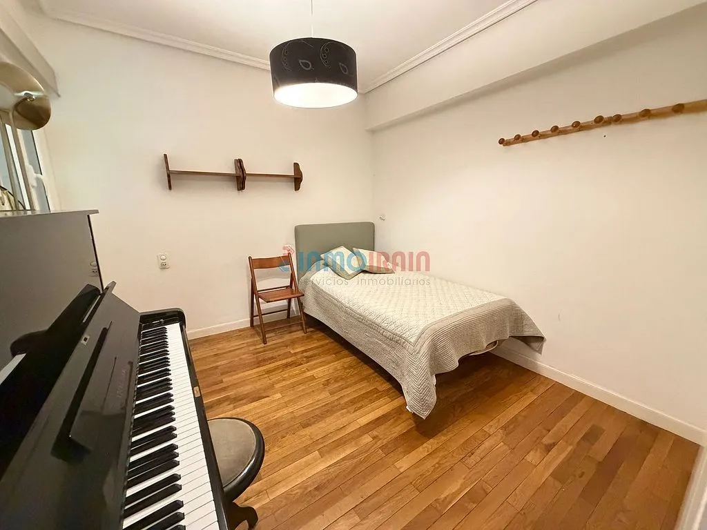 Chambres - Apartment with Balcony in Ordizia
