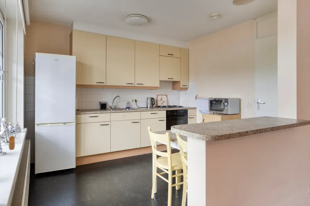 Köök - Ground Floor Flat with Garage in Hulst