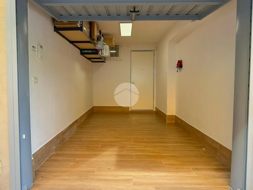 Pièces - Trilocale with Private Garden in Parma