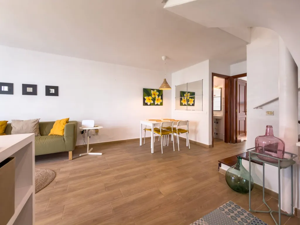 Elutuba - Corner Semi-detached with Sea View in Bajamar