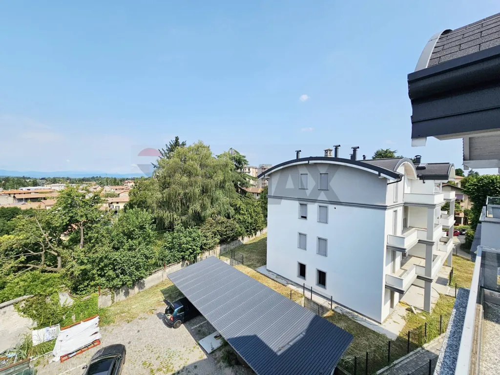 Vue aérienne - Attico with Panoramic Terrace in Somma Lombardo